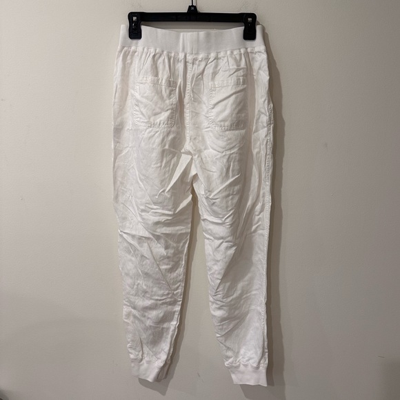 Faherty Pants & Jumpsuits Faherty Womens Arlie Day White Cotton